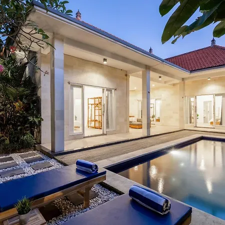 ☆ Villa Dilaraa ☆ Canggu 3Br Pool Batu Bolong Echo Beach